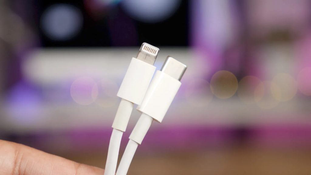 kuo: USB-C to enable faster charging speeds for iPhone 15, but only with certified cables